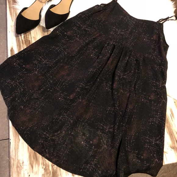 2[Sun & Shadow] Asymmetrical black cami. - Picture 2 of 6